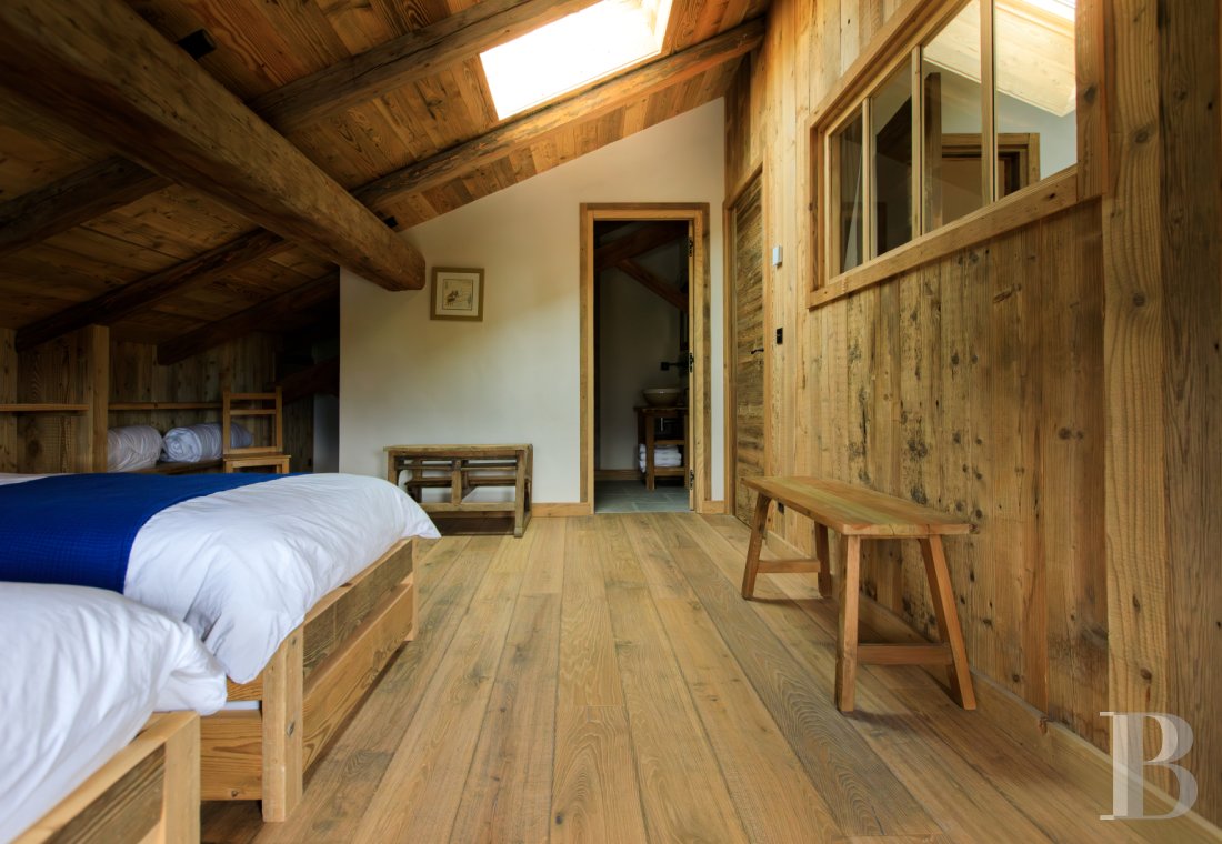 A 19th-century farmhouse preserved in its original state and completely renovated at the foot of Mont d'Arbois, in Megève - photo  n°32